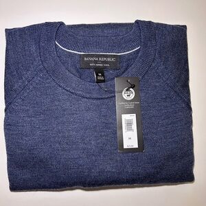 Banana Republic Men's Navy Blue Merino Wool Sweater